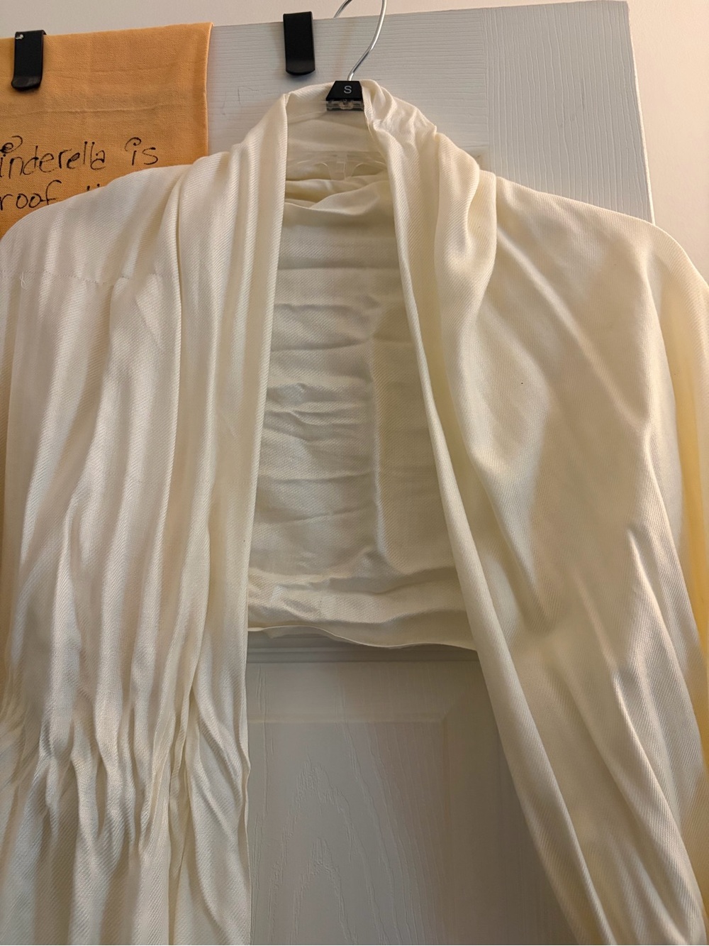 Jones New York Cream/ ivory Lightweight Wrap Scarf